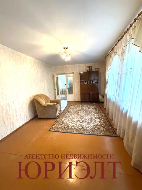  м² и участком сотки