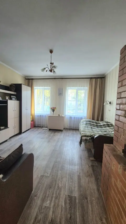  м² и участком соток