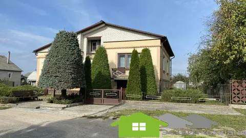  м² и участком соток