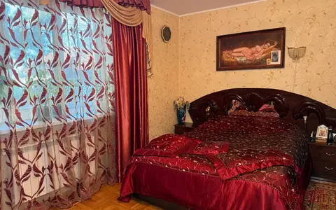  м² и участком соток