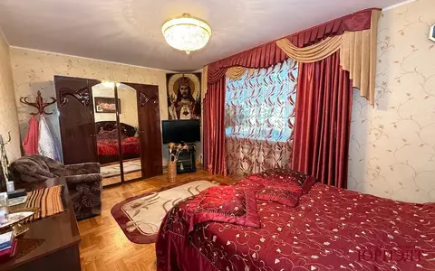  м² и участком соток