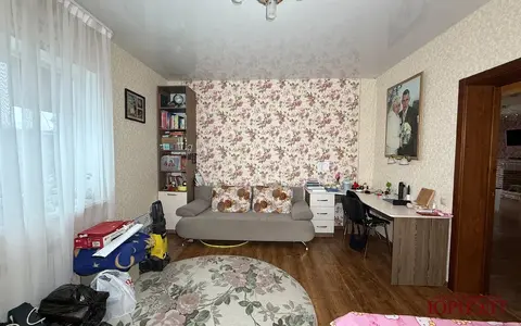  м² и участком соток