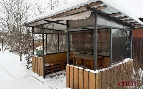  м² и участком соток