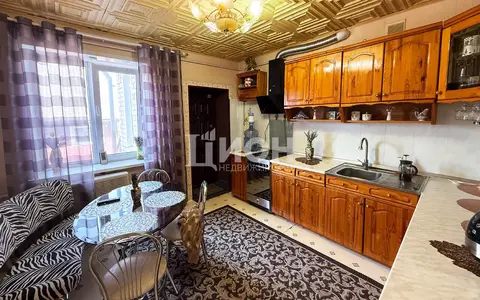  м² и участком сотки
