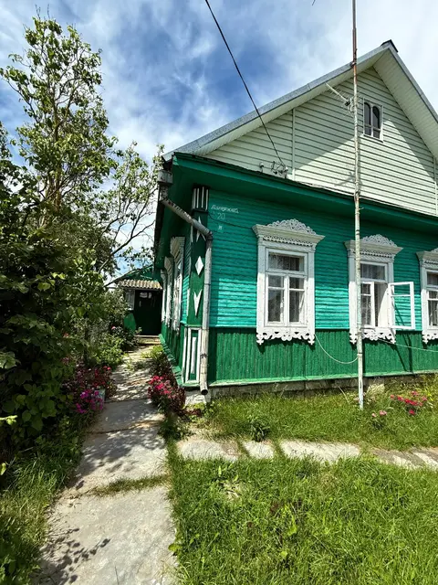  м² и участком соток