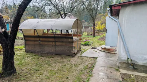  м² и участком соток