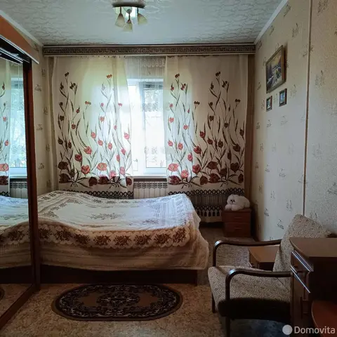  м² и участком соток