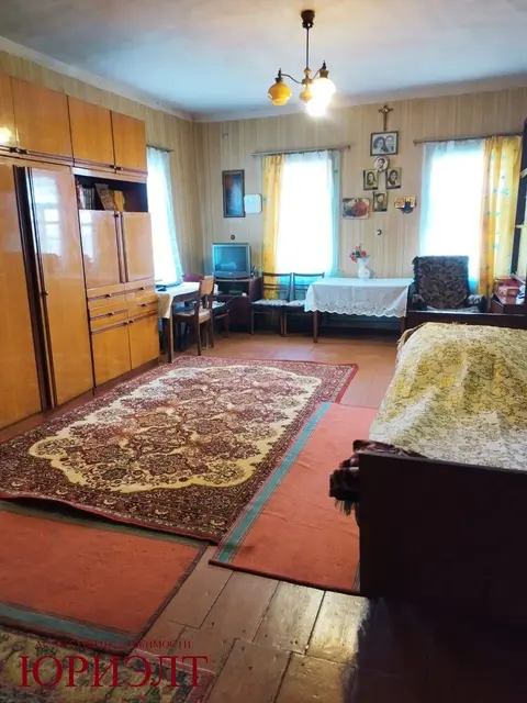  м² и участком сотки