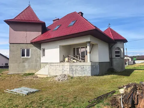  м² и участком соток