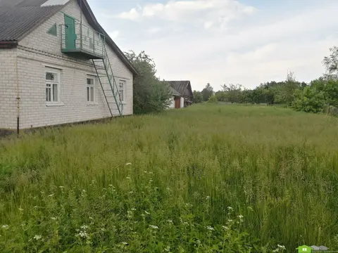  м² и участком соток