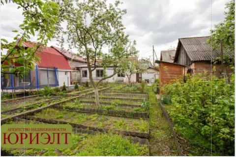 м² и участком соток