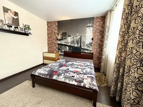  м² и участком соток
