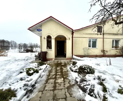  м² и участком соток