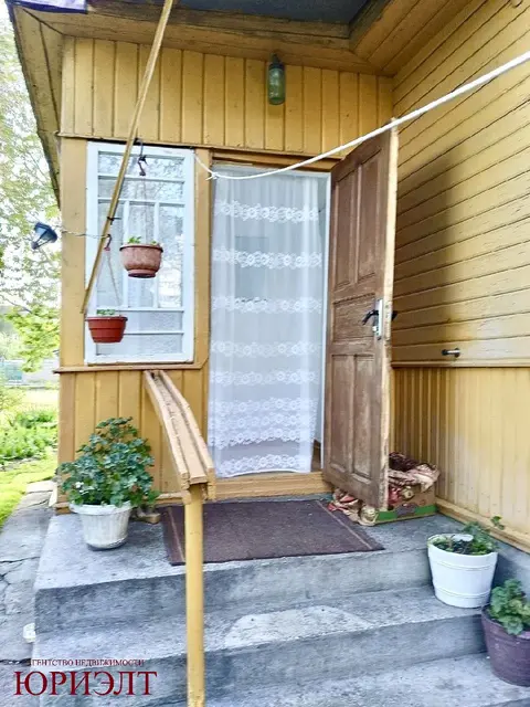  м² и участком сотки