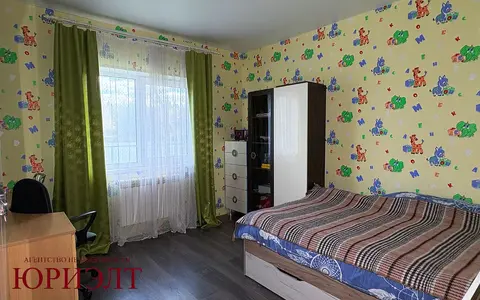  м² и участком соток