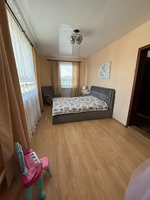  м² и участком соток