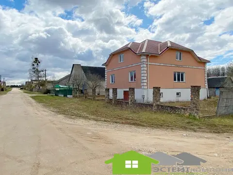  м² и участком сотки