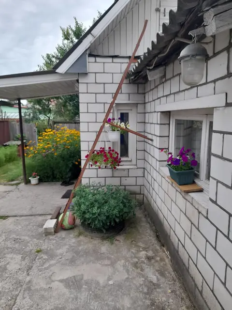 м² и участком соток
