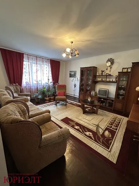  м² и участком соток