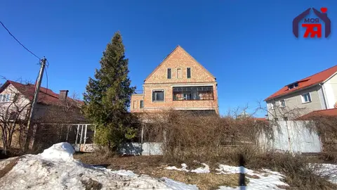  м² и участком сотки