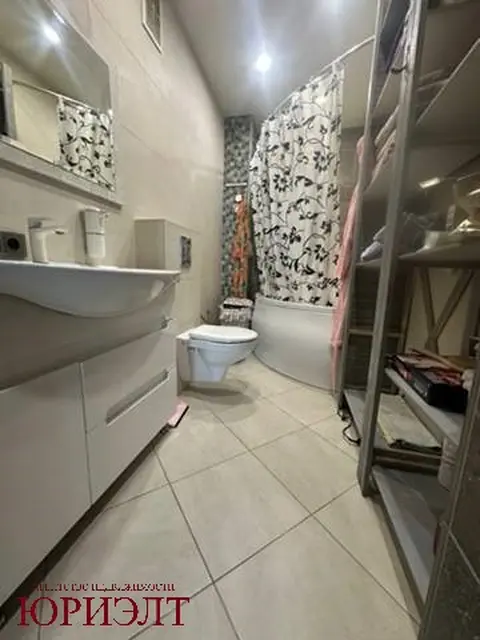  м² и участком соток