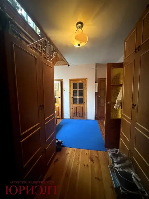  м² и участком соток