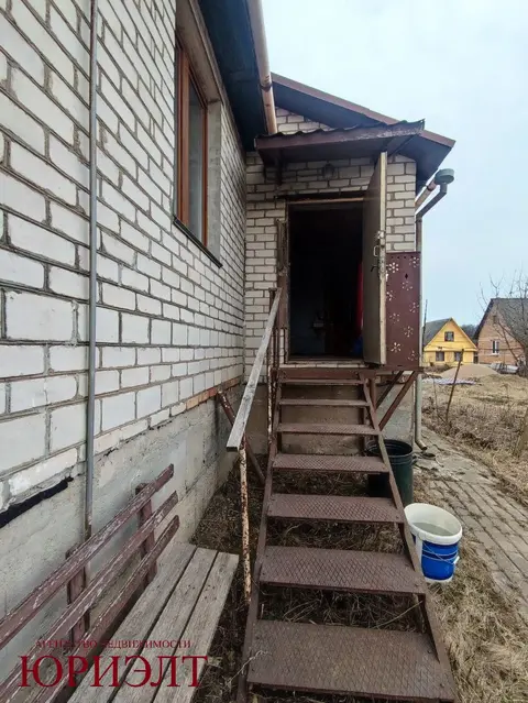  м² и участком сотка