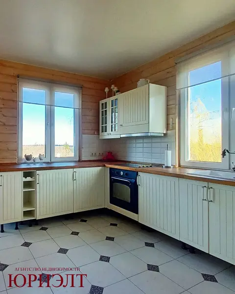  м² и участком соток