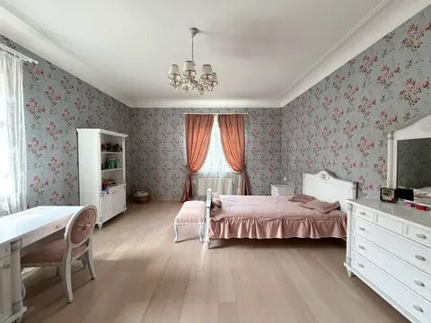  м² и участком сотки
