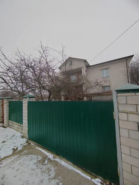  м² и участком соток