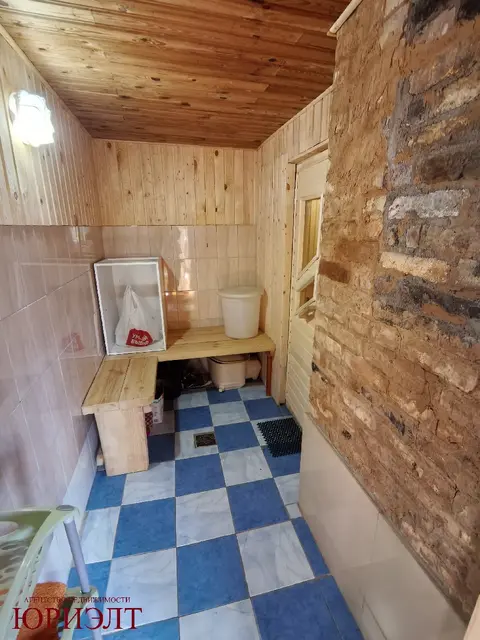  м² и участком сотки