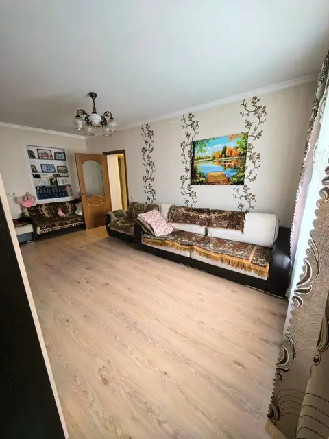  м² и участком соток