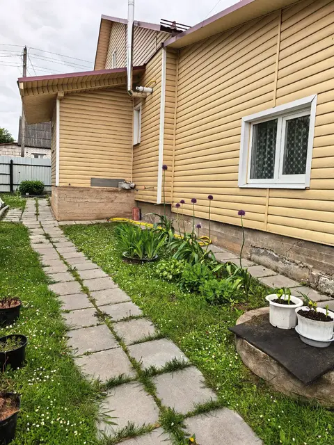  м² и участком соток
