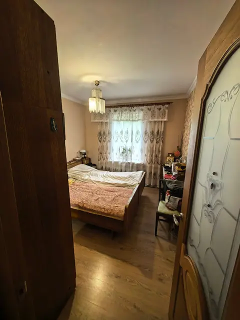  м² и участком соток