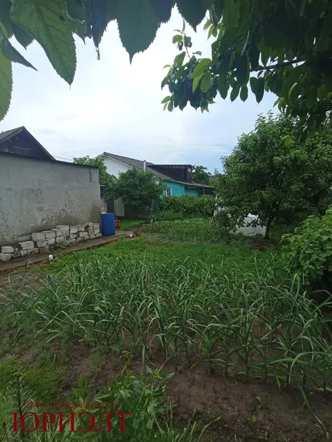  м² и участком соток