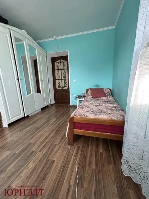  м² и участком соток