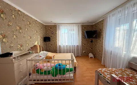  м² и участком соток