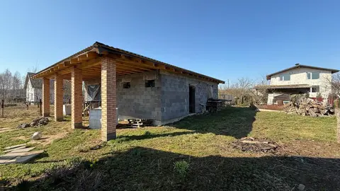  м² и участком соток