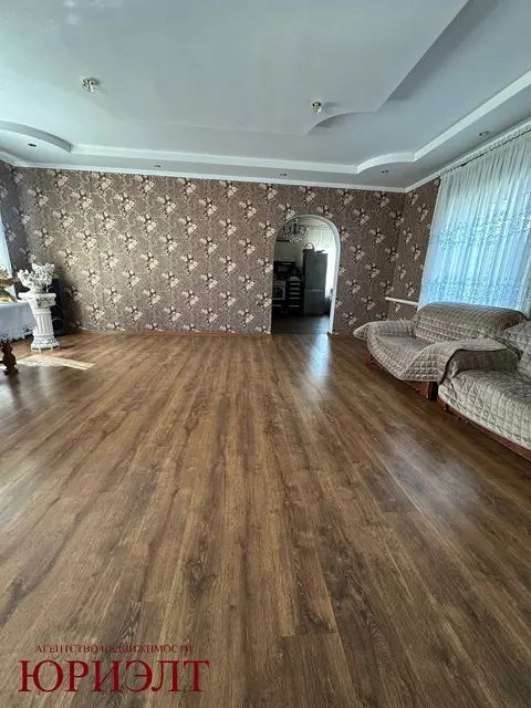  м² и участком соток