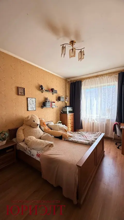 м² и участком сотки