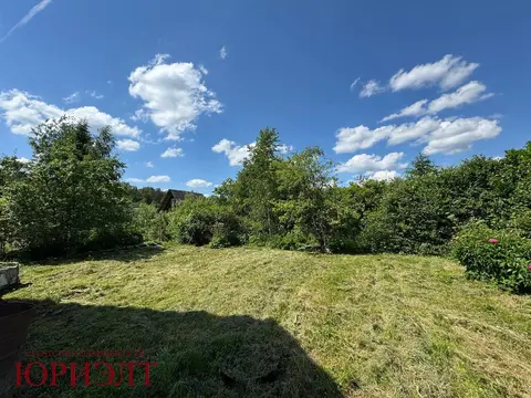  м² и участком соток