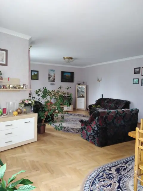  м² и участком сотки