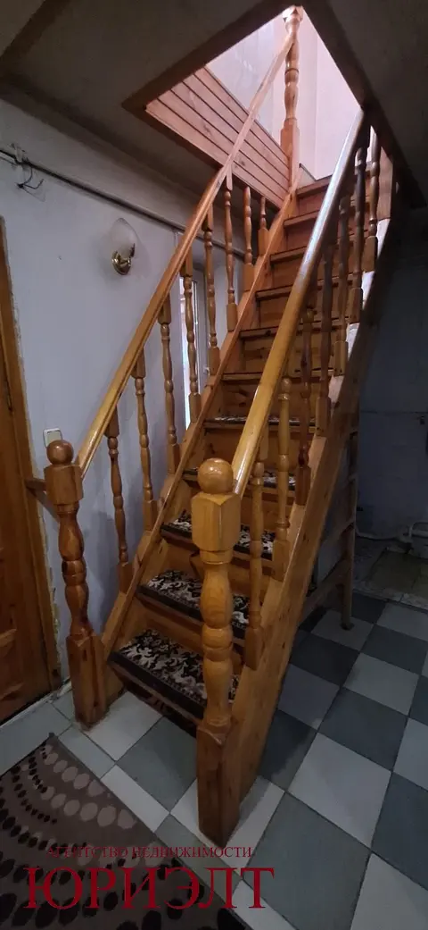  м² и участком соток