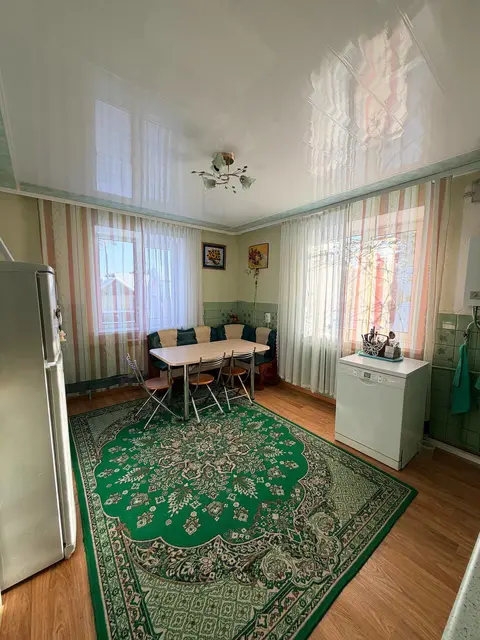  м² и участком соток