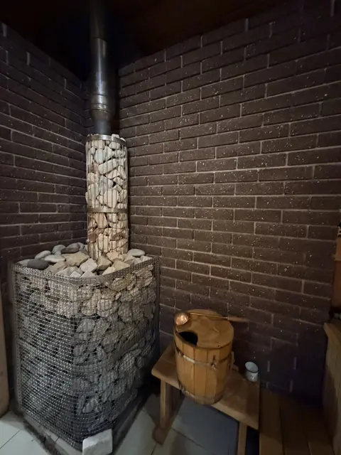  м² и участком соток