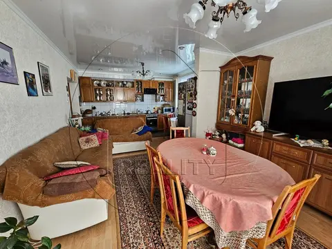  м² и участком сотки