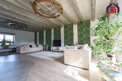  м² и участком сотки