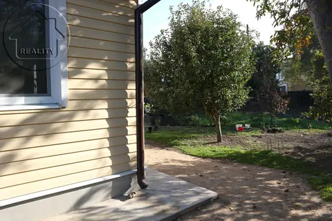  м² и участком сотки