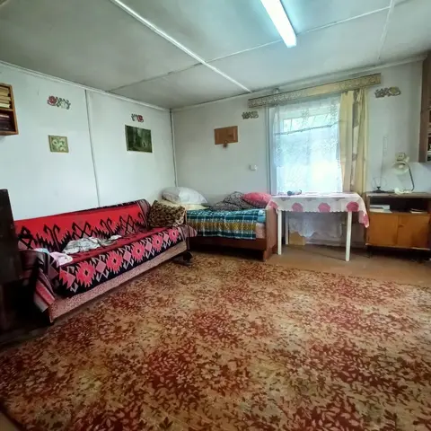  м² и участком сотки