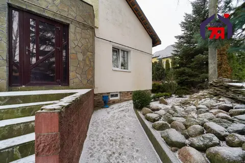  м² и участком соток